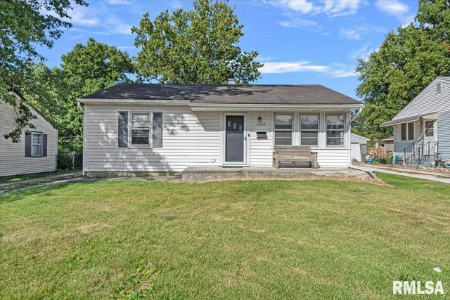 $92,500 | 1509 Hardin Avenue, Jacksonville, IL 62650
