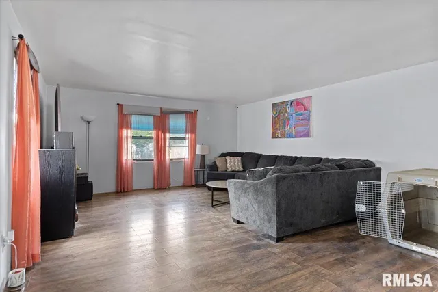 $92,500 | 1509 Hardin Avenue, Jacksonville, IL 62650