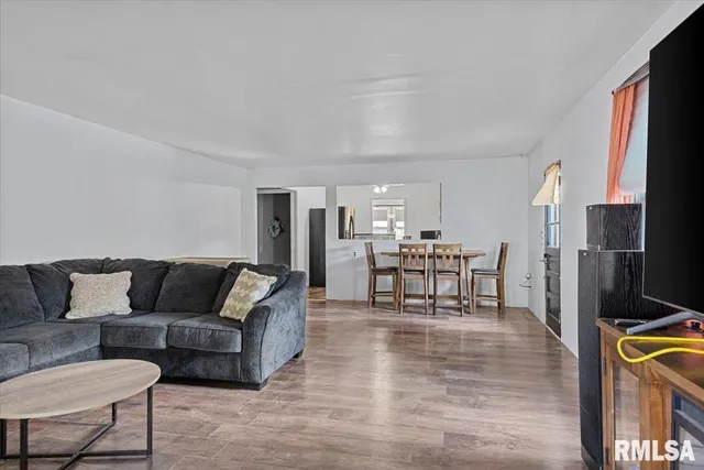 $92,500 | 1509 Hardin Avenue, Jacksonville, IL 62650