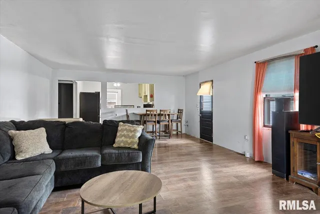 $92,500 | 1509 Hardin Avenue, Jacksonville, IL 62650