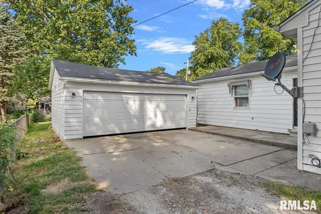 $92,500 | 1509 Hardin Avenue, Jacksonville, IL 62650
