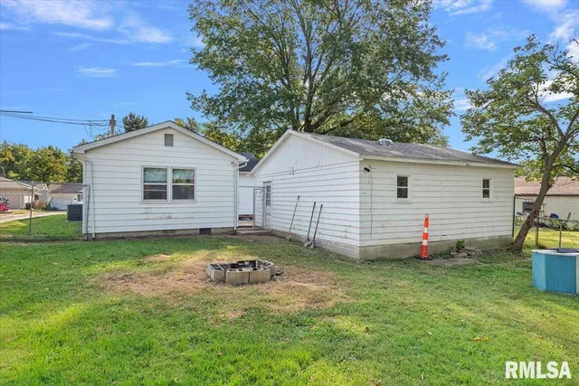 $92,500 | 1509 Hardin Avenue, Jacksonville, IL 62650