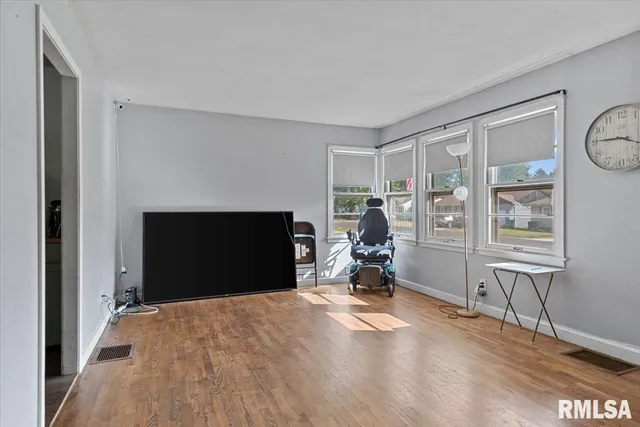 $92,500 | 1509 Hardin Avenue, Jacksonville, IL 62650