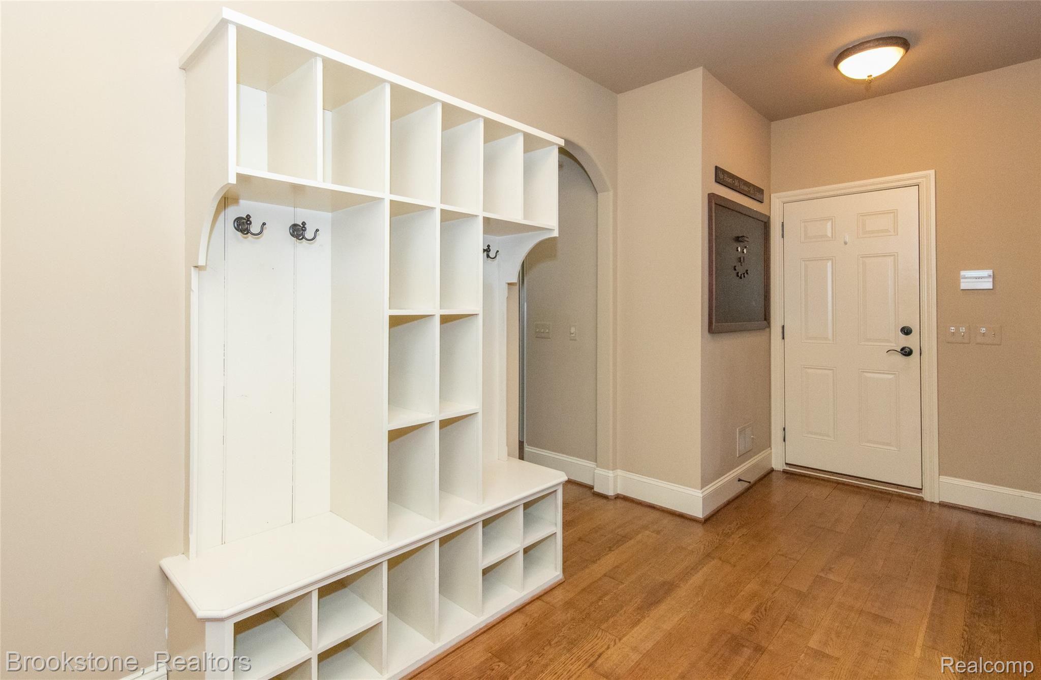 7868 Holcomb Road Clarkston, MI 48348 - Photo 32 of 60 A Place to stay organized