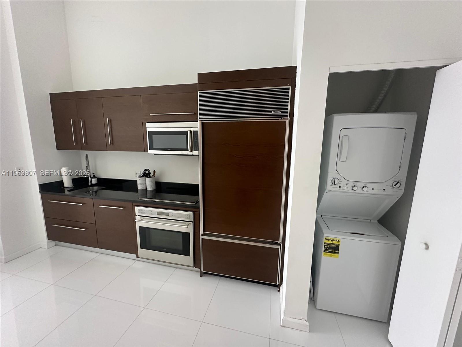 475 Brickell Avenue, Unit 4110 Miami, FL 33131 - Photo 11 of 11