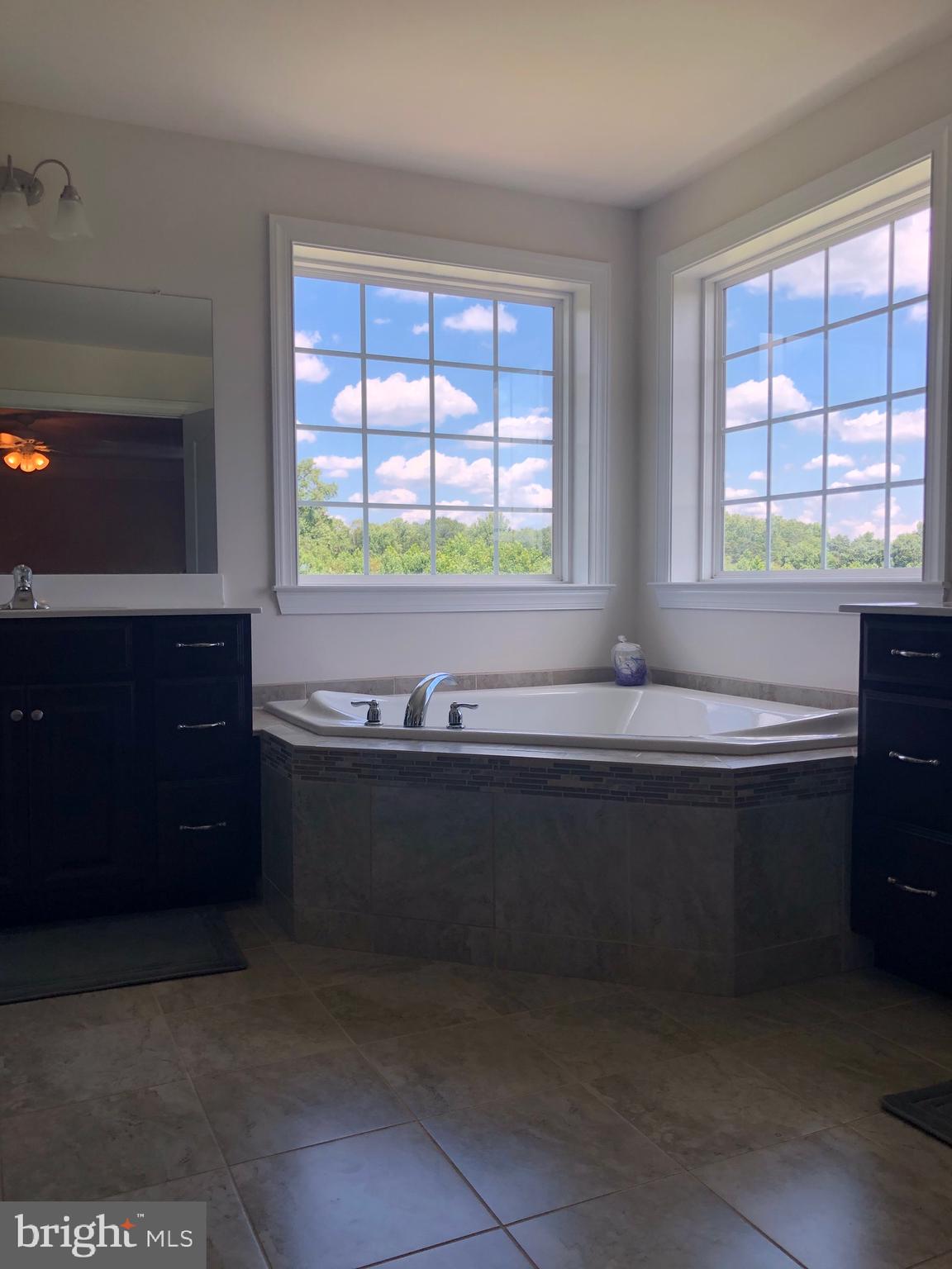 372 Old York Road Hamilton, NJ 08620 - Photo 38 of 51 Master Bathroom