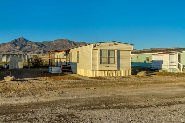 $1,100 | 18250 North 4400th Street West, Unit 6, Fielding, UT 84311