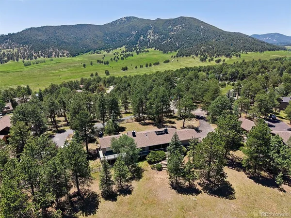 $1,697,500 | 31347 Tamarisk Lane, Evergreen, CO 80439