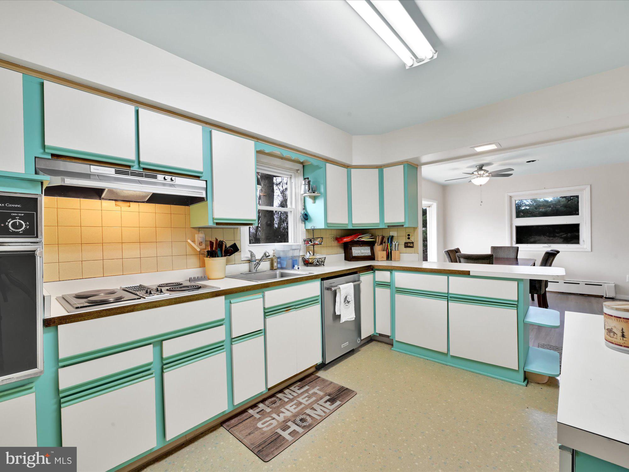 1236 Locust Grove Road Middletown, PA 17057 - Photo 10 of 27 Gallery Image 10