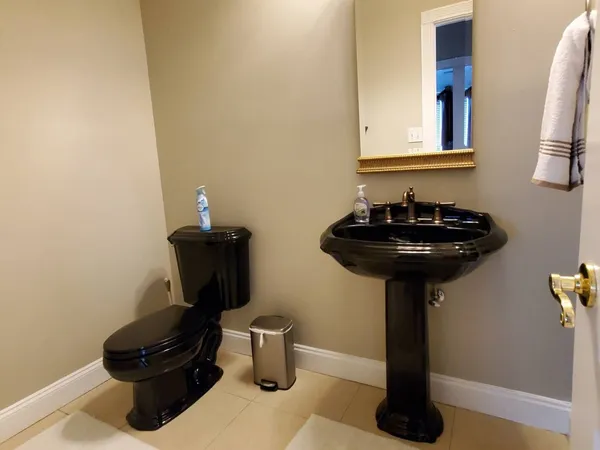 $45,000 | 43 Blackwatch Court, Southampton, NY 11968