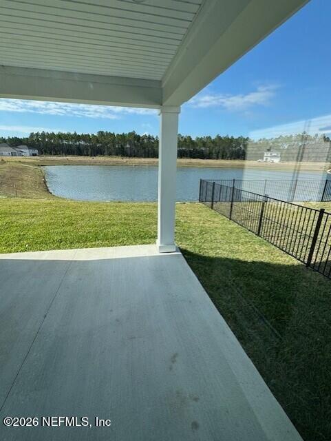 33 Chestnut Grv Road St. Augustine, FL 32092 - Photo 6 of 15 a view of a lake with a garden and trees