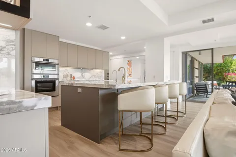 $1,695,000 | 7141 East Rancho Vista Drive, Unit 6008, Scottsdale, AZ 85251