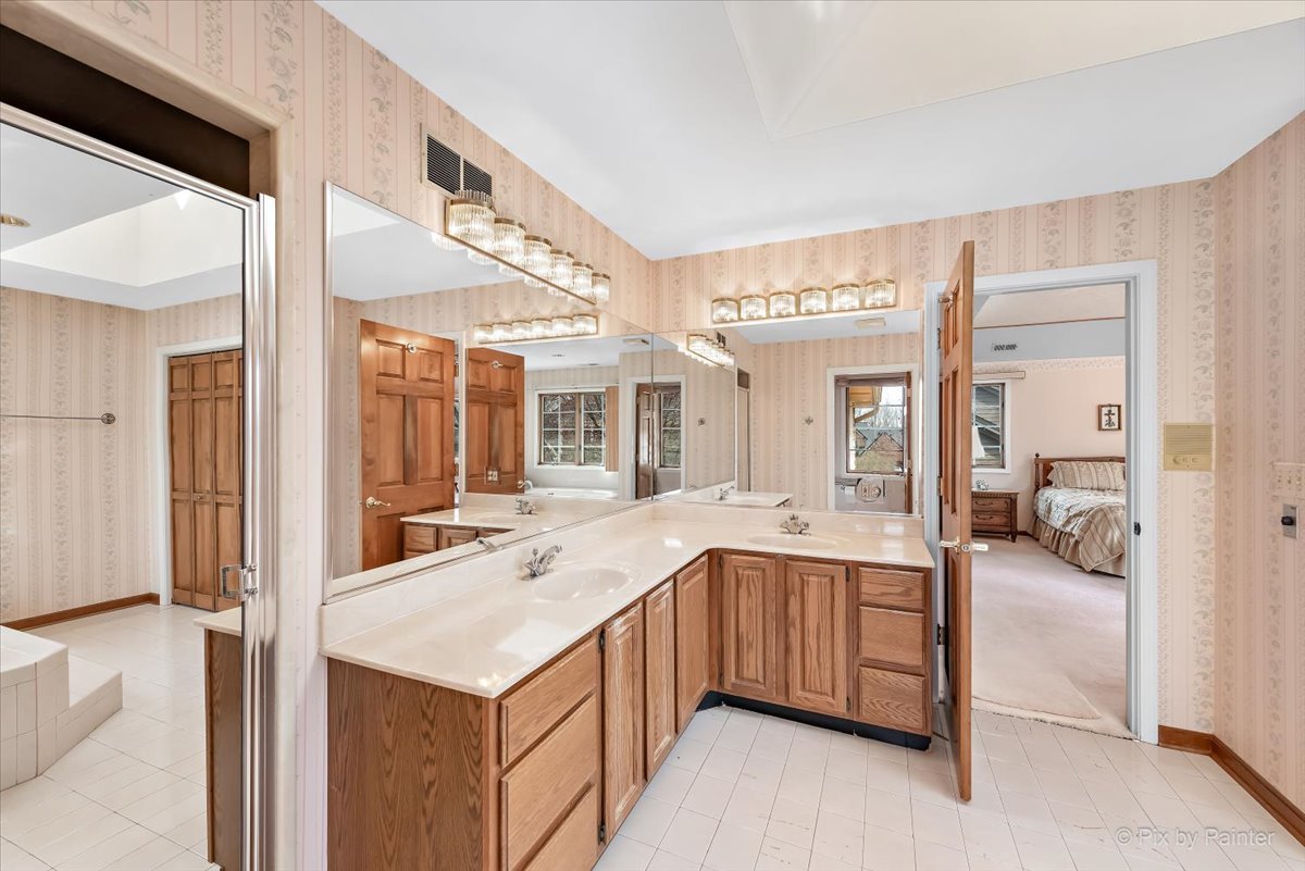 26W461 Churchill Road Winfield, IL 60190 - Photo 22 of 60