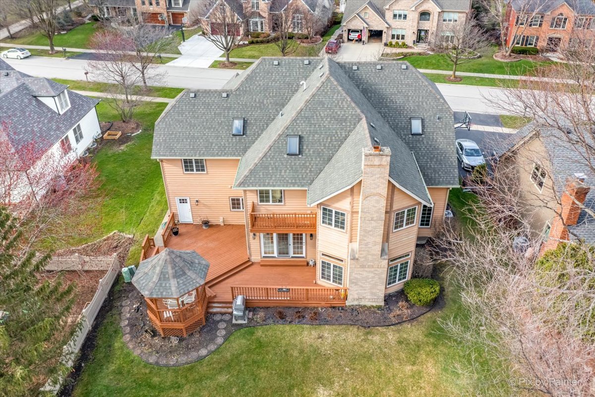 26W461 Churchill Road Winfield, IL 60190 - Photo 46 of 60 an aerial view of a house with a garden
