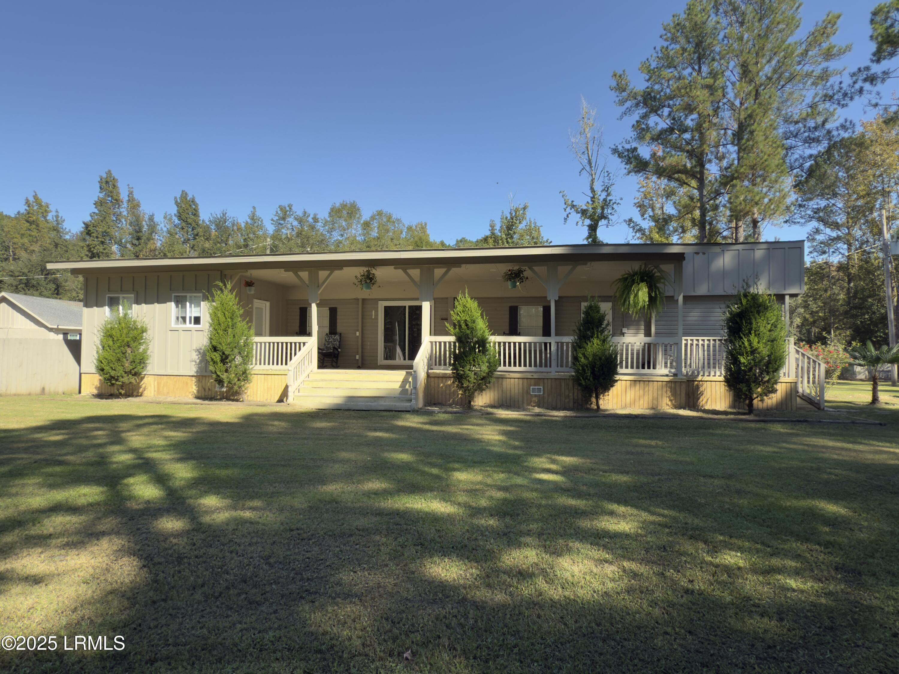 235 Forest Cove Ridgeland, SC 29936 - Photo 1 of 56 IMG_4143