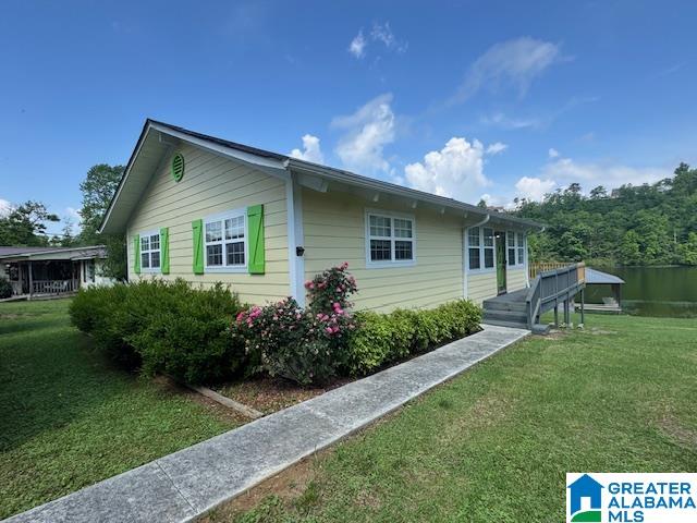 208 Lakeshore Lane Oneonta, AL 35121 - Photo 2 of 30
