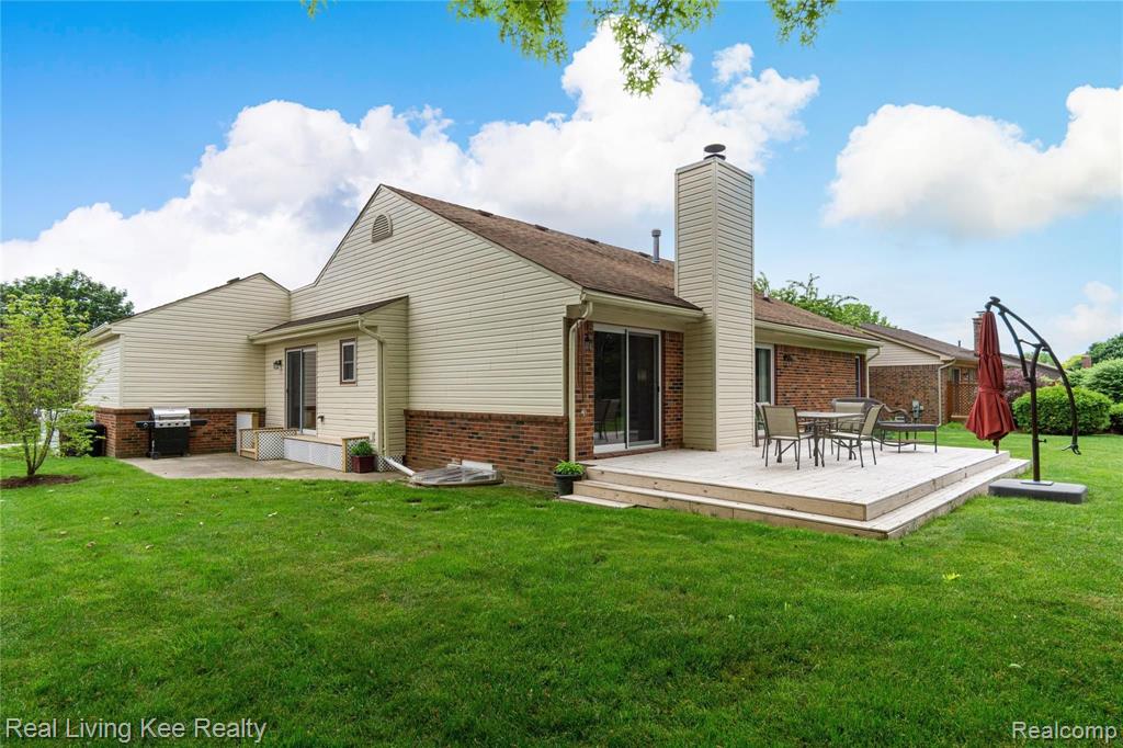 2160 Warrington Road Rochester Hills, MI 48307 - Photo 5 of 55