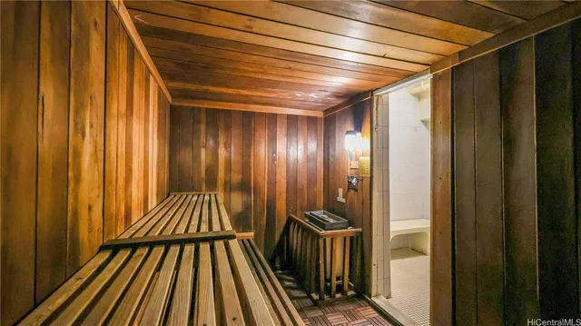 $3,200 | 469 Ena Road, Unit 1508, Honolulu, HI 96815