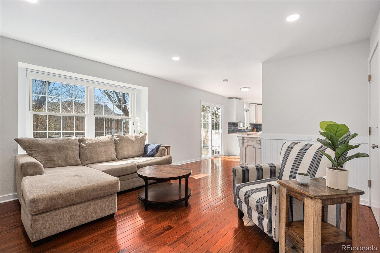 5821 South Quatar Circle Centennial, CO 80015 - Photo 14 of 34