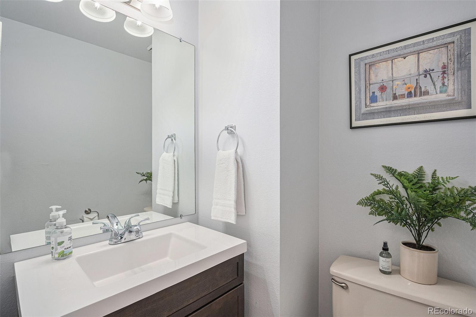 5821 South Quatar Circle Centennial, CO 80015 - Photo 16 of 34