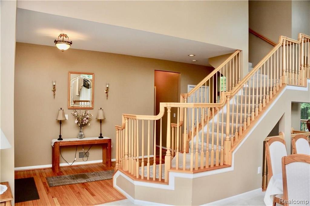 2679 Ravineside South Howell, MI 48843 - Photo 9 of 56 Gallery Image 9