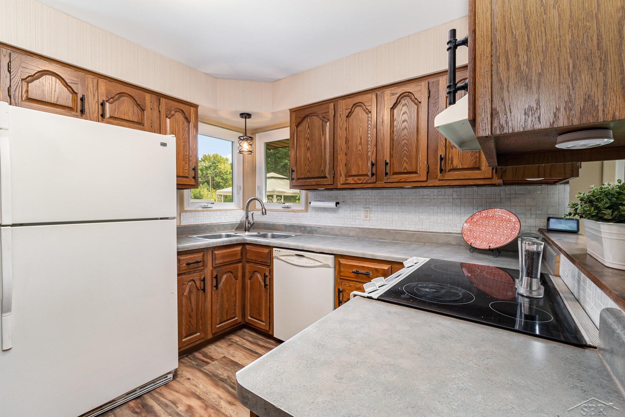 480 North River Road Saginaw, MI 48609 - Photo 12 of 21 50124163-11.JPG