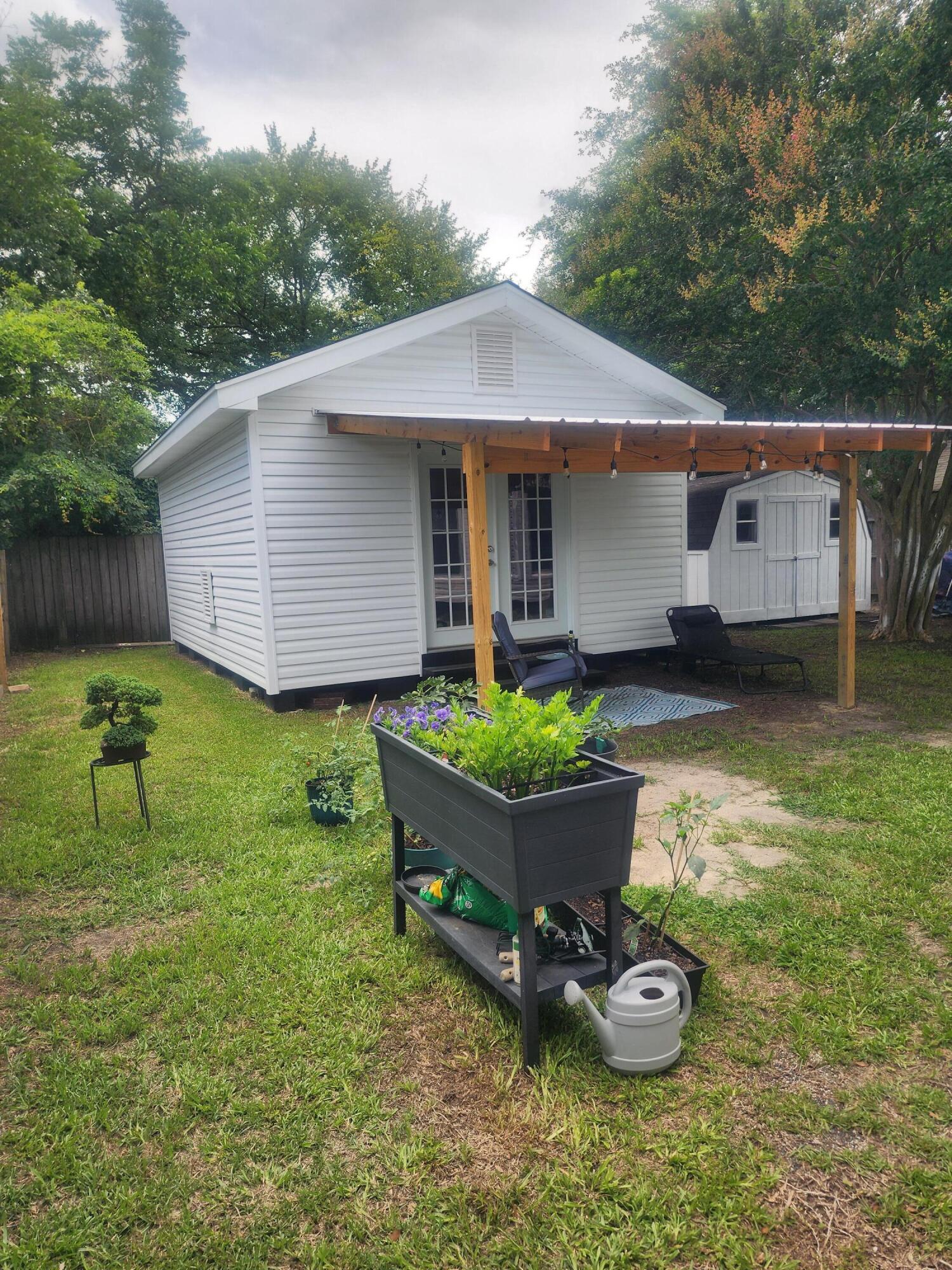 5825 Moore Street Hanahan, SC 29410 - Photo 25 of 31 20260606_130314