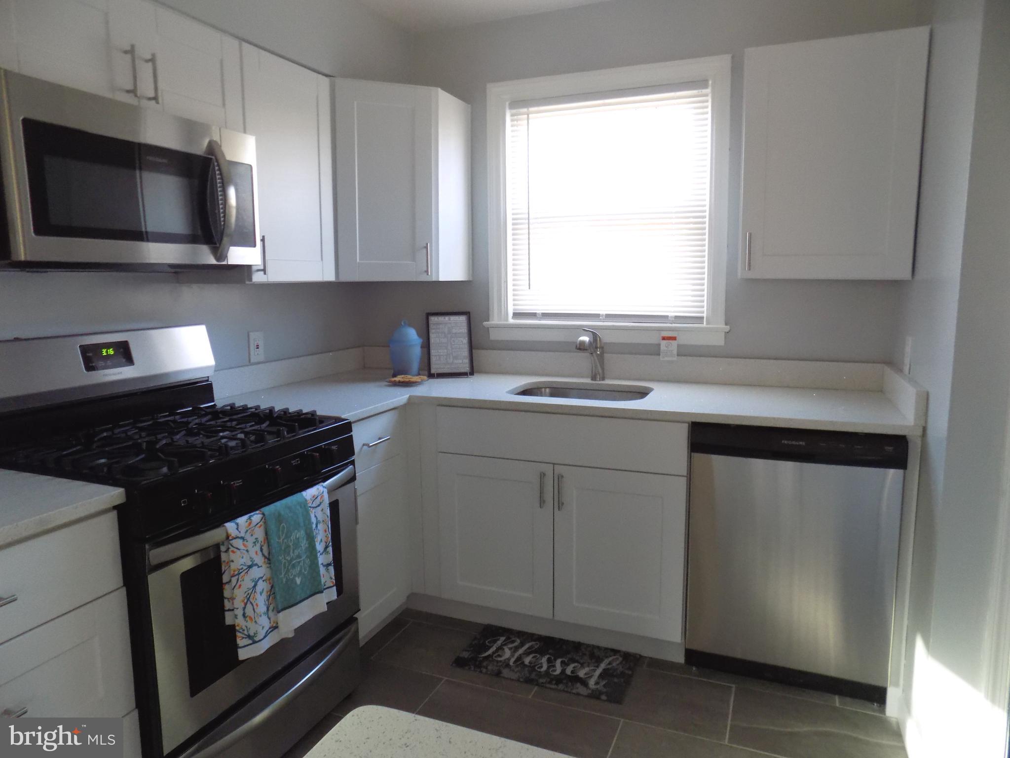 724 East Cold Spring Lane Baltimore, MD 21212 - Photo 3 of 26 Kitchen