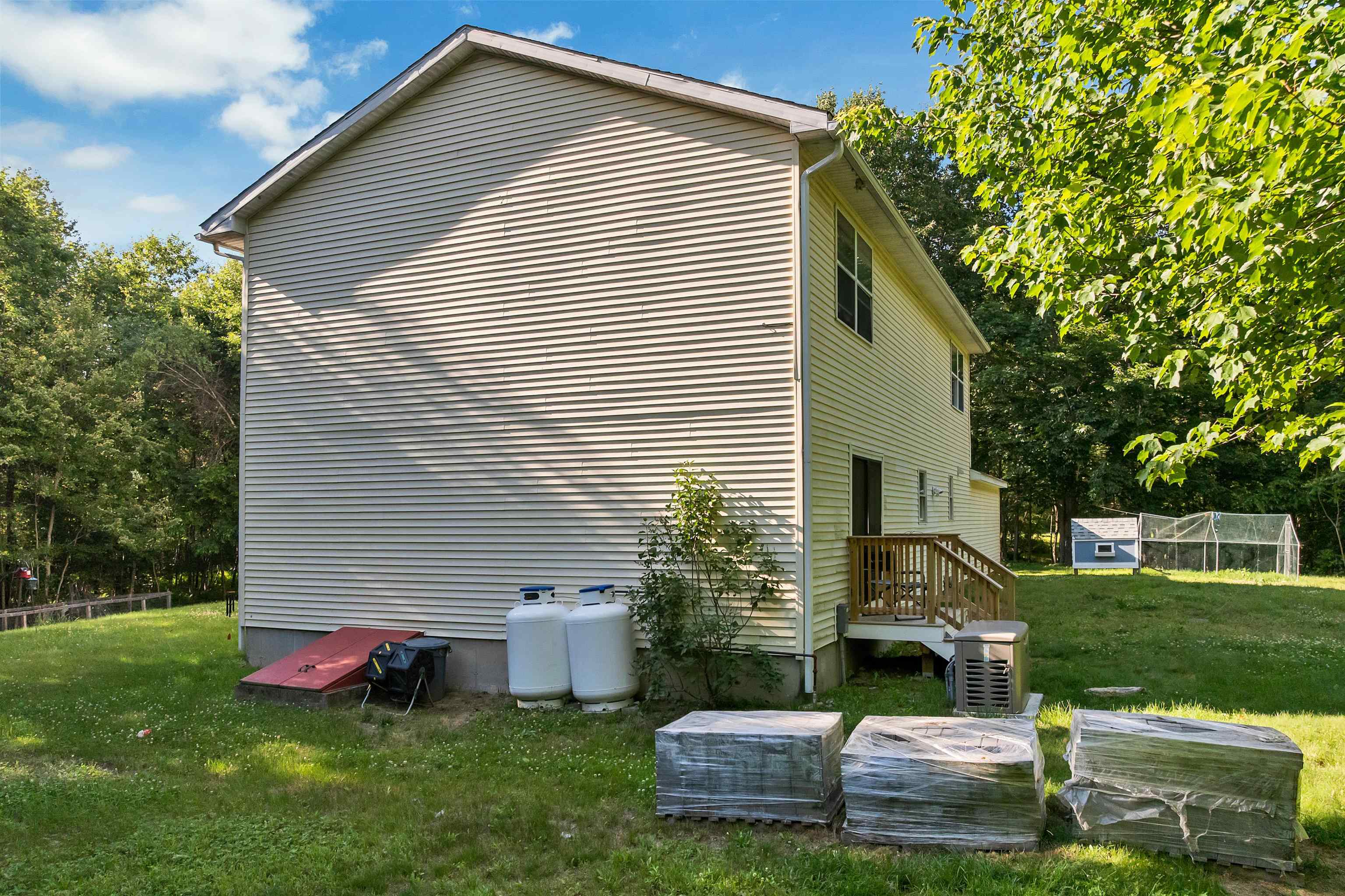 270 Lockes Hill Road Epsom, NH 03234 - Photo 5 of 60