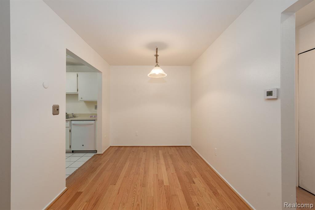 4909 Crooks Road, Unit D4 Royal Oak, MI 48073 - Photo 6 of 22 Gallery Image 6