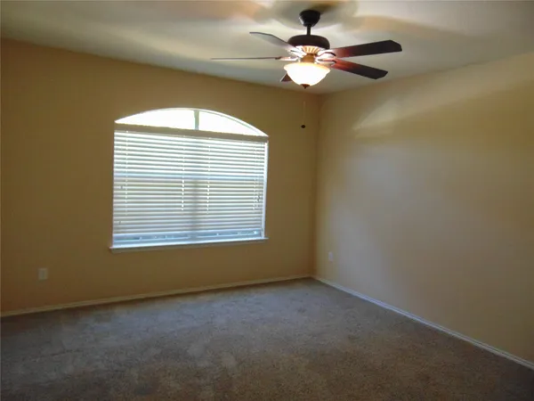 $1,995 | 251 Wolfberry Path, Buda, TX 78610