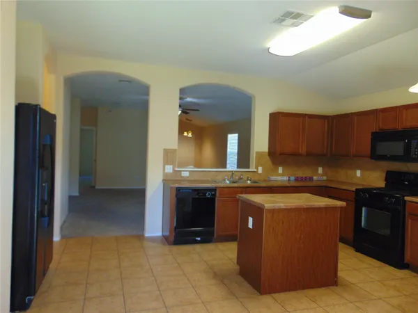 $1,995 | 251 Wolfberry Path, Buda, TX 78610