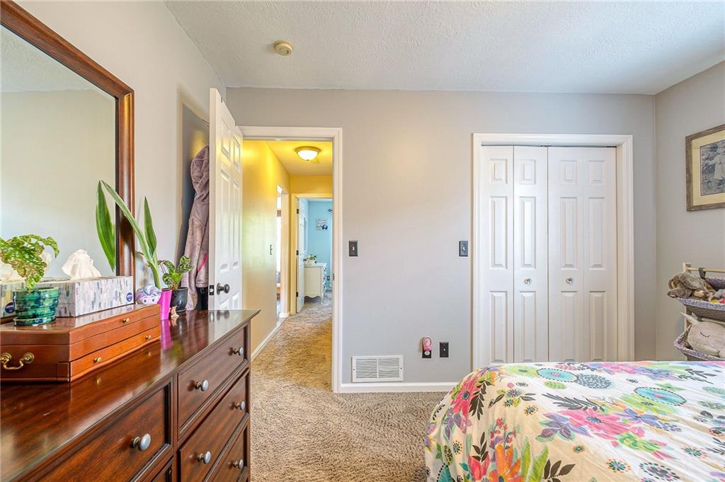 104 Rochelle Lane Monaca, PA 15061 - Photo 13 of 25 Gallery Image 13
