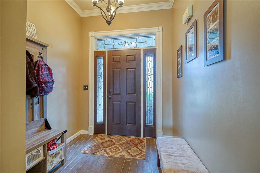 104 Rochelle Lane Monaca, PA 15061 - Photo 3 of 25 Gallery Image 3