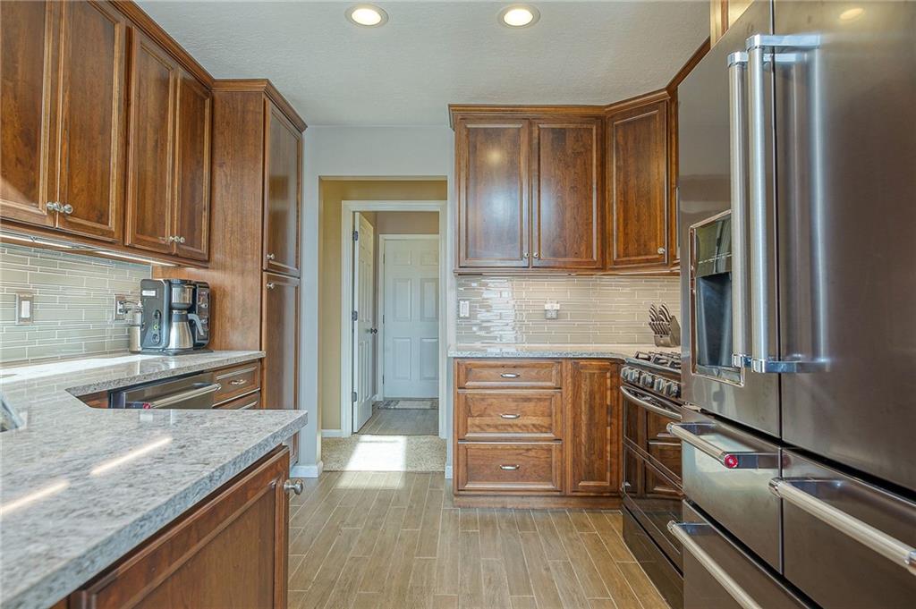 104 Rochelle Lane Monaca, PA 15061 - Photo 8 of 25 Gallery Image 8