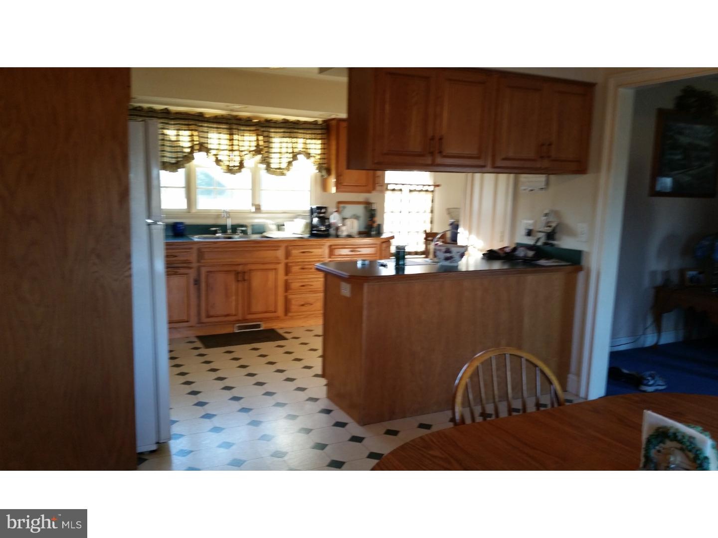 98 New Freedom Road Monroeville, NJ 08343 - Photo 5 of 17 Kitchen