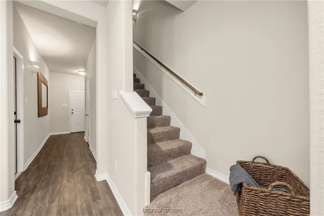 $409,900 | 547 Hayes Lane, College Station, TX 77845