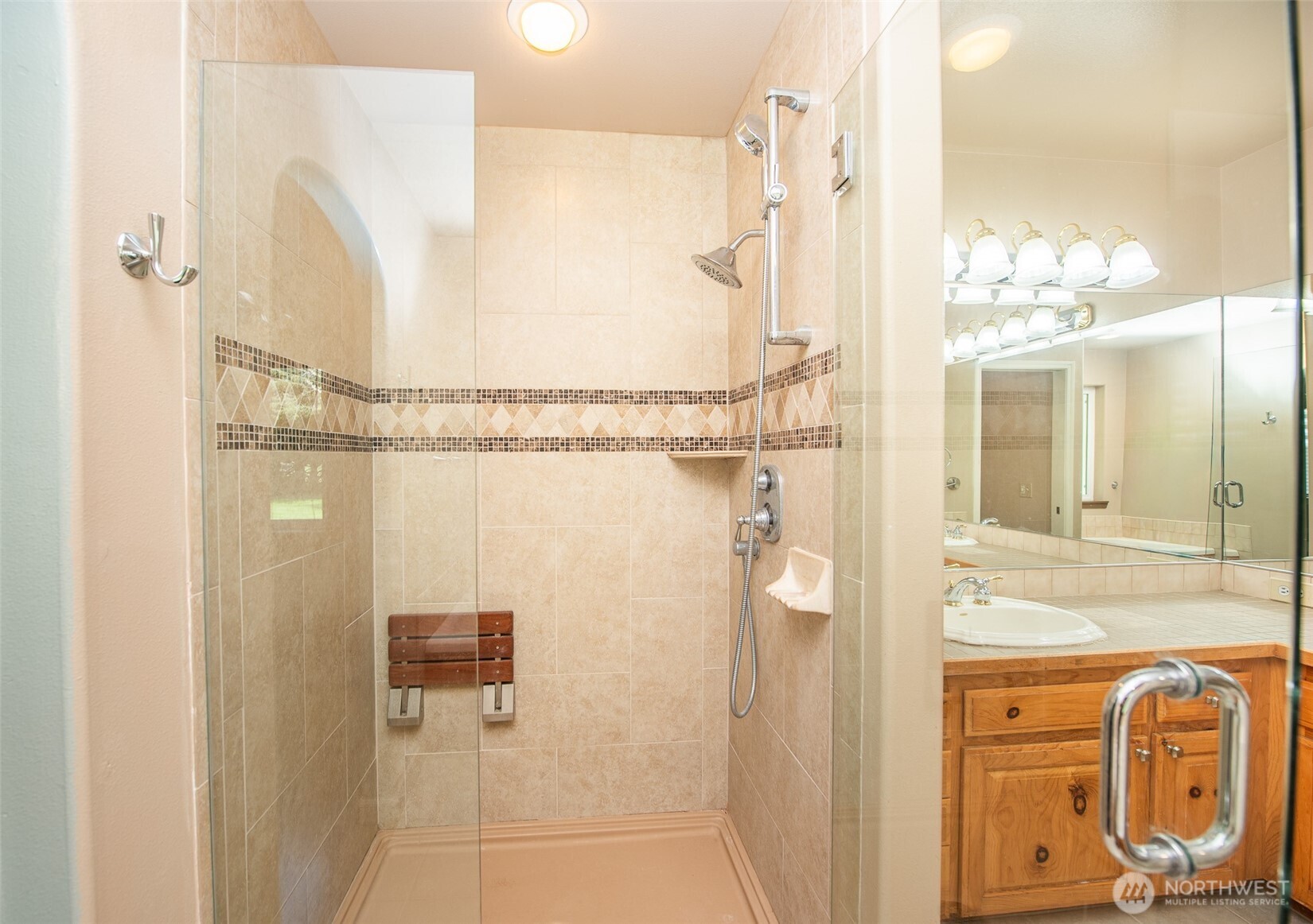 113 Gold Dust Lane Sequim, WA 98382 - Photo 22 of 40 a bathroom with a shower