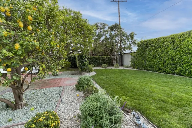 $2,295,000 | 233 North Sparks Street, Burbank, CA 91506