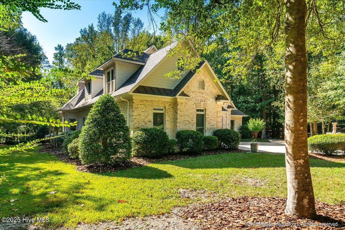 119 Robin Road Greenville, NC 27858 - Photo 100 of 124 106-20251003 MLS L_Wilson 119 Robin Rd G