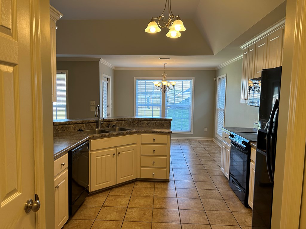 126 Winterberry Road Dothan, AL 36301 - Photo 13 of 47