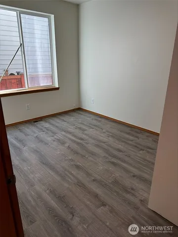 $3,300 | 19352 114th Place Southeast, Kent, WA 98031