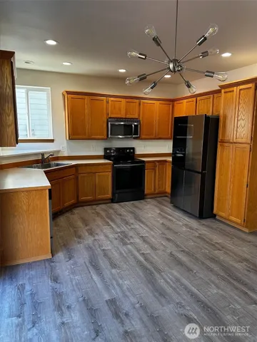 $3,300 | 19352 114th Place Southeast, Kent, WA 98031