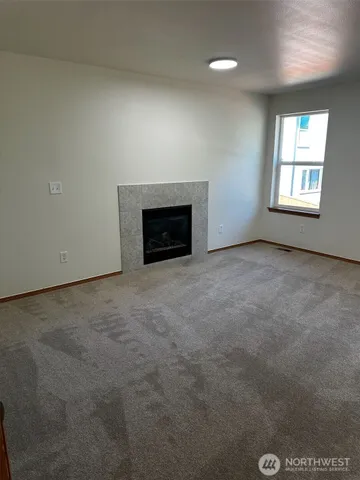 $3,300 | 19352 114th Place Southeast, Kent, WA 98031