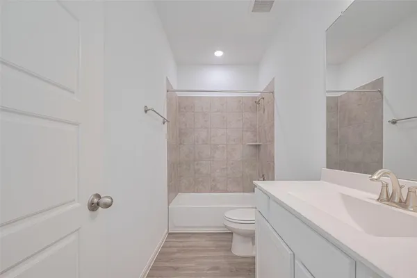 $2,100 | 17722 Pamukkale Place, Tomball, TX 77377