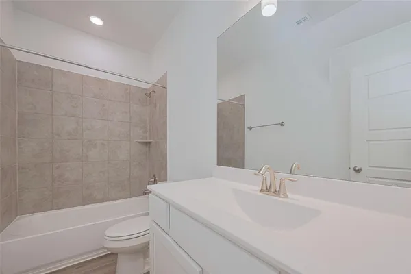 $2,100 | 17722 Pamukkale Place, Tomball, TX 77377