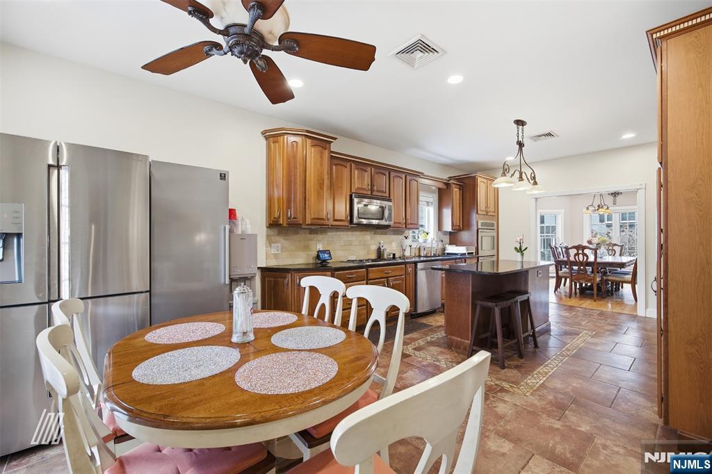 91 Forest Street Closter, NJ 07624 - Photo 12 of 46