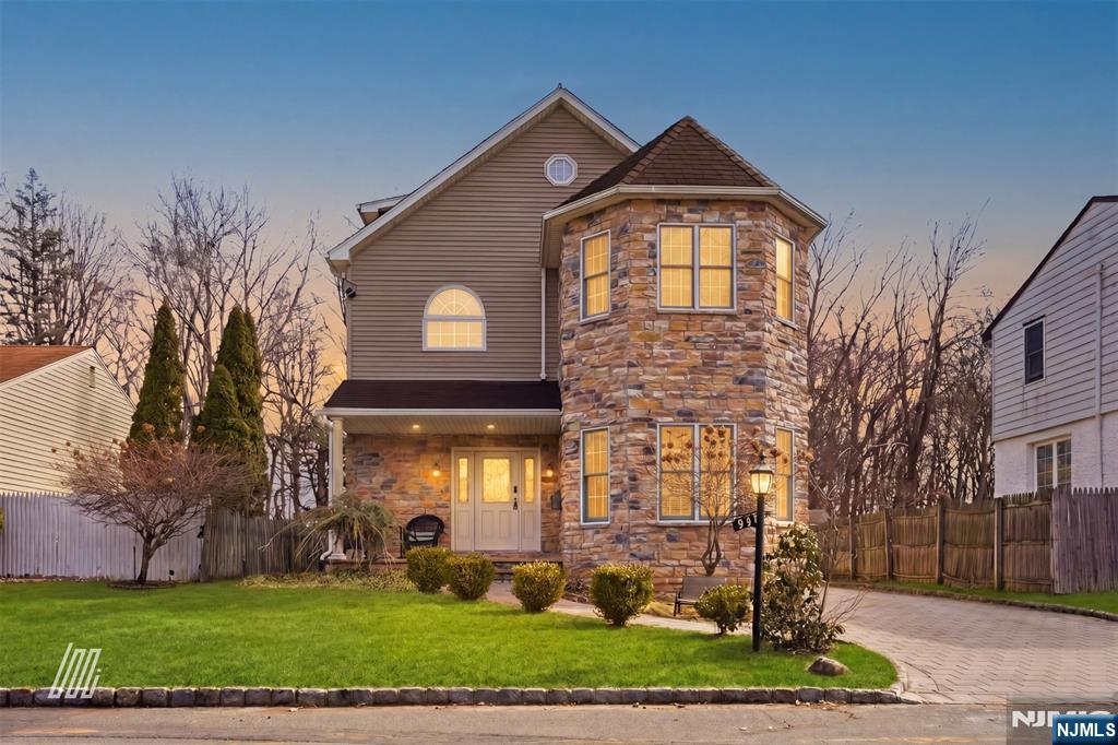 91 Forest Street Closter, NJ 07624 - Photo 2 of 46