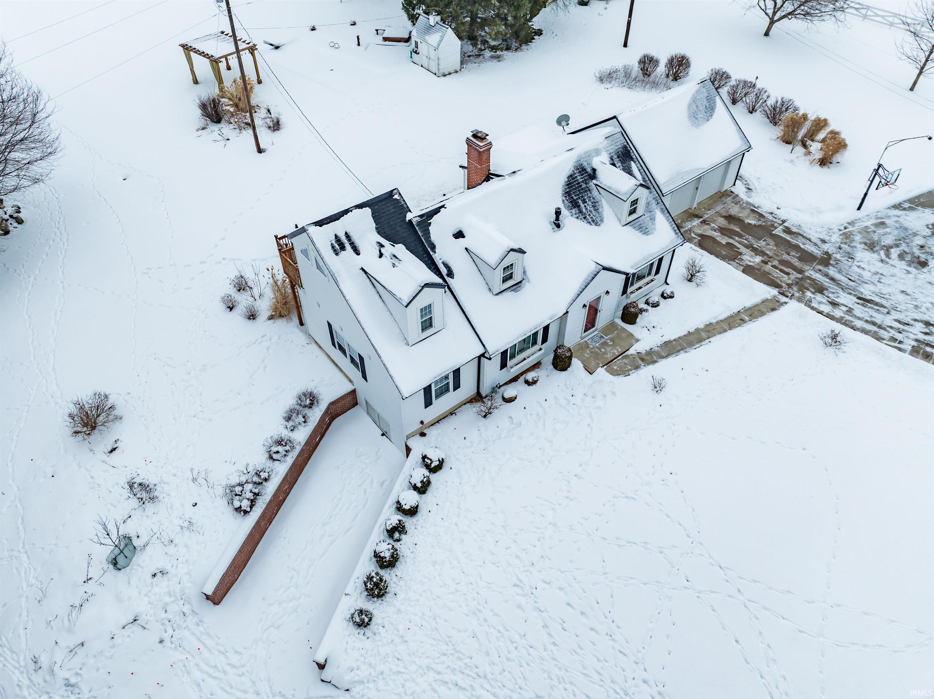 8907 Gerig Road Leo, IN 46765 - Photo 2 of 36