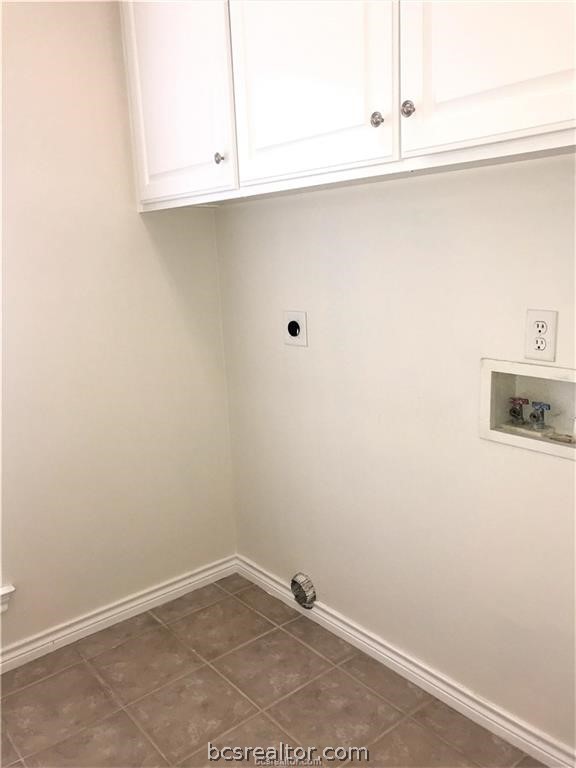 3754 Essen Loop College Station, TX 77845 - Photo 21 of 25 a view of a closet